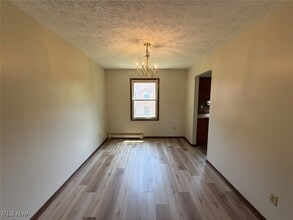 5008 West Blvd in Youngstown, OH - Building Photo - Building Photo