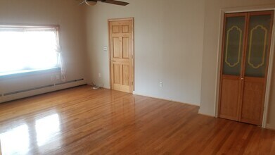 931 24th St, Unit 931.1 in Watervliet, NY - Building Photo - Building Photo