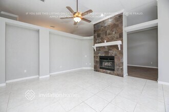 5323 Oxford Gable Ln E in Jacksonville, FL - Foto de edificio - Building Photo