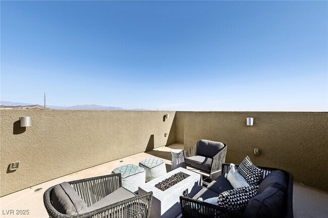 property at 104 Alamere Falls Dr
