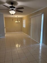 104 E Del Mar Blvd in Laredo, TX - Foto de edificio - Building Photo