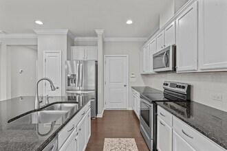 1143 Little Gem Ln in Apex, NC - Foto de edificio - Building Photo