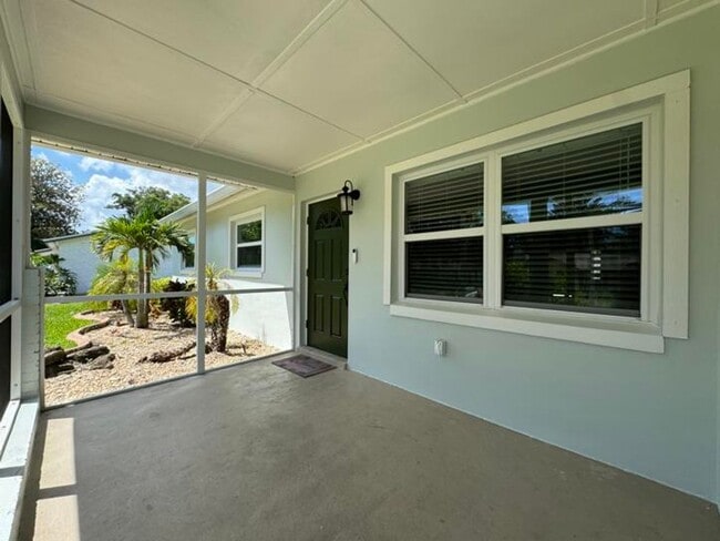 366 Collins St in Ormond Beach, FL - Building Photo - Building Photo