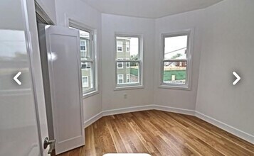 409 Shirley St, Unit 409 Shirley Street Unit 2 in Winthrop, MA - Foto de edificio - Building Photo