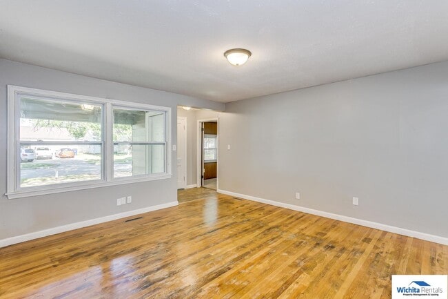 2532 S Greenwood St in Wichita, KS - Building Photo - Building Photo