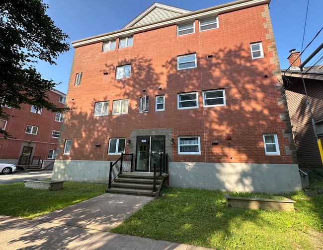 property at 1532 Vernon St
