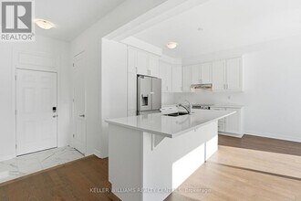 45 Mcbride Trl in Barrie, ON - Building Photo - Building Photo