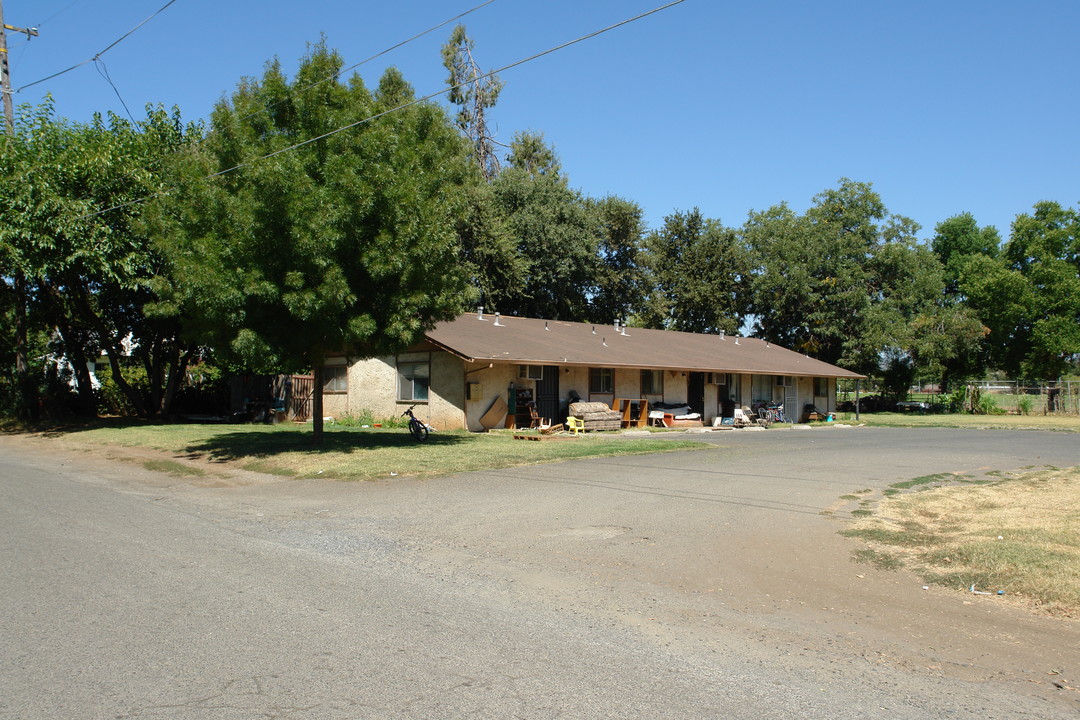 1256 Guill St in Chico, CA - Foto de edificio