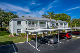 Cocoplum Condos in North Port, FL - Building Photo - Building Photo