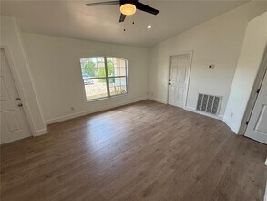 5469 Hardee St in Naples, FL - Building Photo - Building Photo