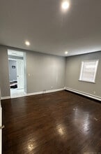 11 Nichols St in Danbury, CT - Building Photo - Building Photo