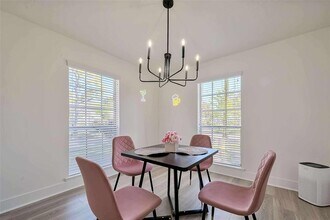 13902 Wickersham Ln in Houston, TX - Building Photo - Building Photo