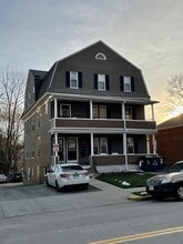 6 Richmond Ave, Unit 2 in Worcester, MA - Foto de edificio - Building Photo