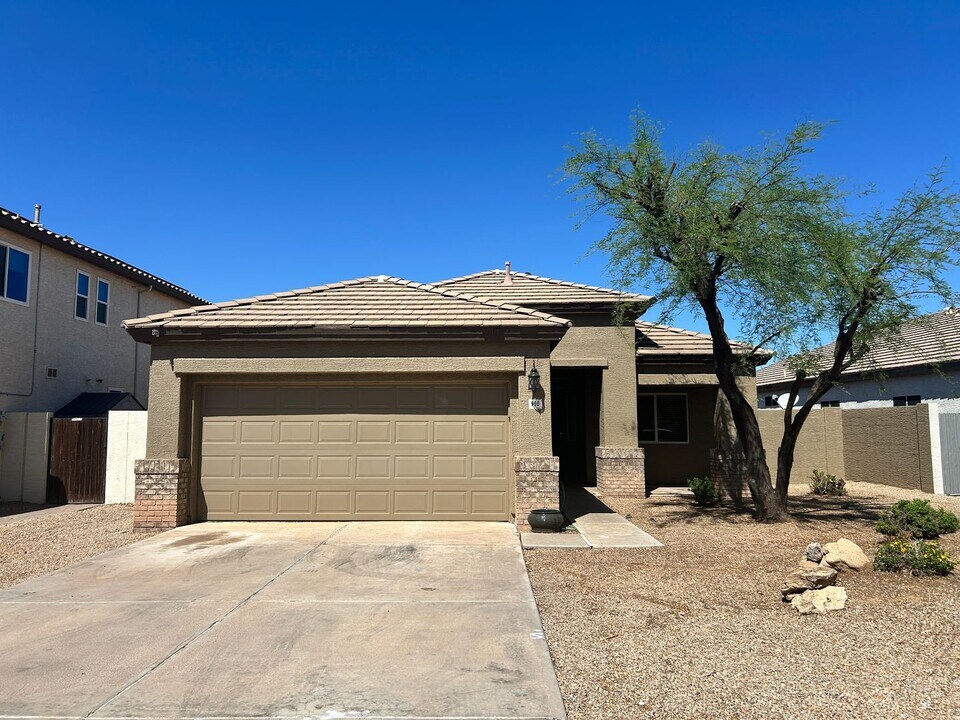 900 S Roanoke St in Gilbert, AZ - Building Photo