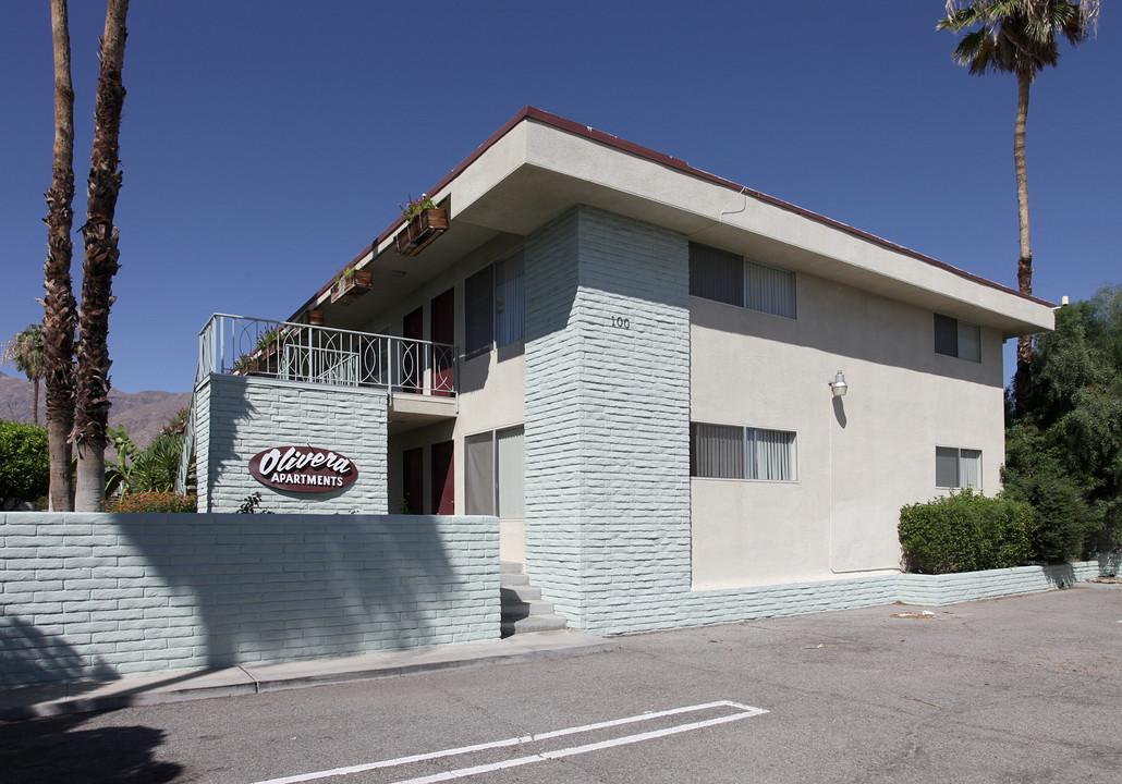 Olivera Apartments in Palm Springs, CA - Building Photo