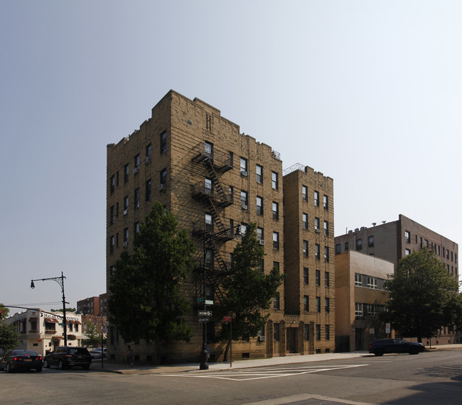 501 Avenue R in Brooklyn, NY - Building Photo - Building Photo