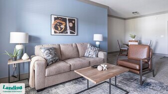 18021 Kingsland Blvd in Houston, TX - Building Photo