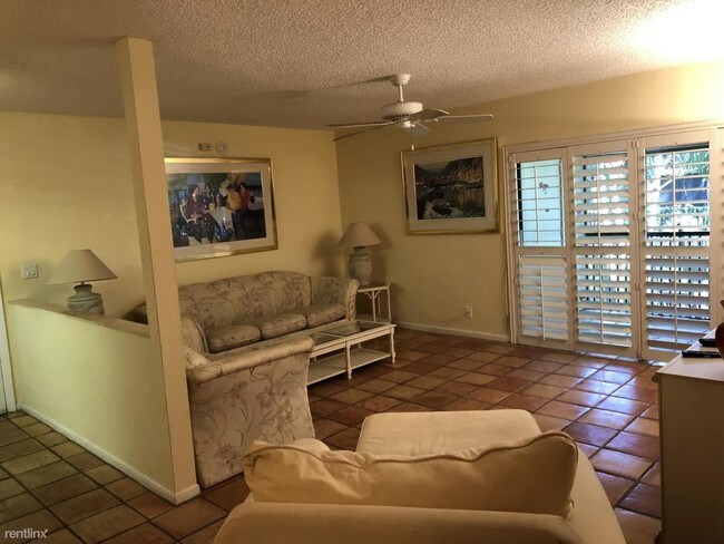 135 Deer Creek Blvd-Unit -Apt 308 in Deerfield Beach, FL - Building Photo - Building Photo