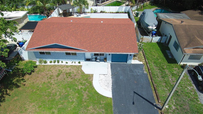 3170 NW 65th Dr in Fort Lauderdale, FL - Building Photo - Building Photo