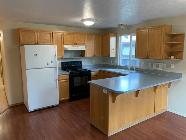 1316 Bluegrass St SE in Salem, OR - Building Photo - Building Photo