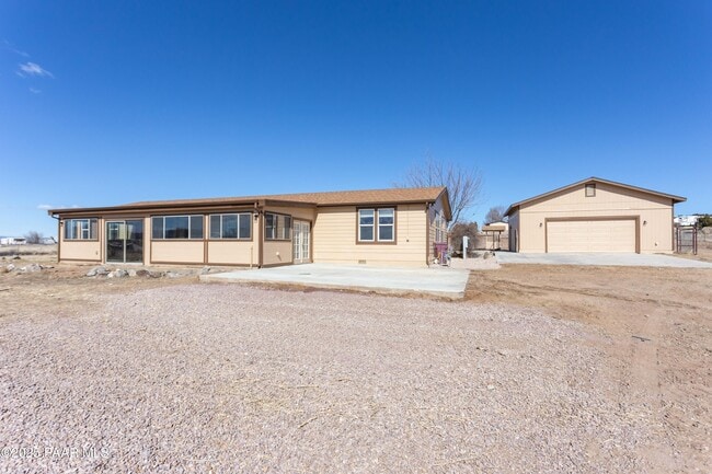 property at 333 Wandering Trl