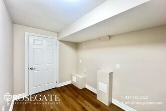 1904 Sedgefield Row in London, ON - Building Photo - Building Photo
