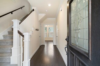 9910 Spring Shadows Park Cir in Houston, TX - Building Photo - Building Photo