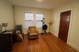33 Concord Ave in Cambridge, MA - Building Photo - Building Photo