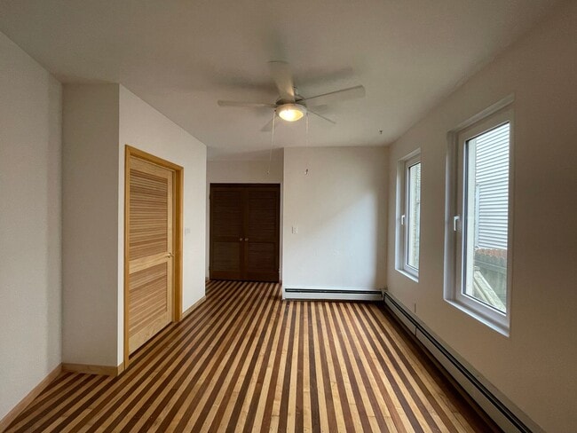 property at 1308 N Astor St