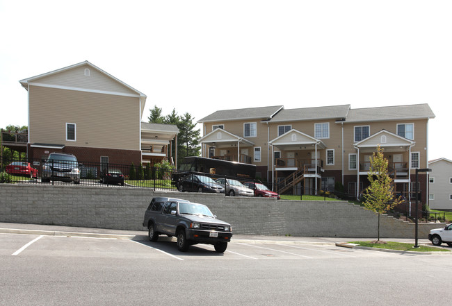 Bennett Hill in Blacksburg, VA - Building Photo - Building Photo