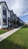 2035 Chalmers Way SW in Edmonton, AB - Building Photo