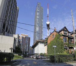 Grid Condos in Toronto, ON - Building Photo - Building Photo