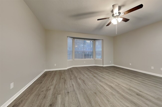 5202 Heathervale Ct in Houston, TX - Building Photo - Building Photo