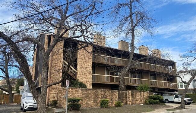 property at 612 Park Pl