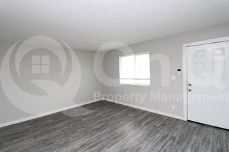 2210 W Devonshire Ave in Phoenix, AZ - Building Photo - Building Photo