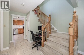 108 Jackpine Pl in Waterloo, ON - Building Photo - Building Photo