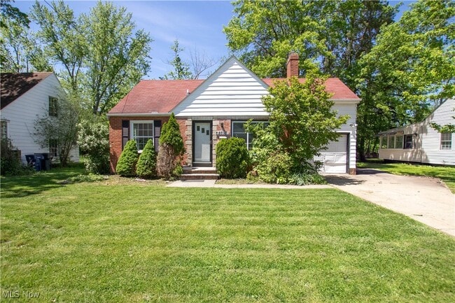 property at 2016 Revere Rd