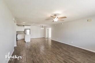 3435 W Country Gables Dr in Phoenix, AZ - Building Photo - Building Photo