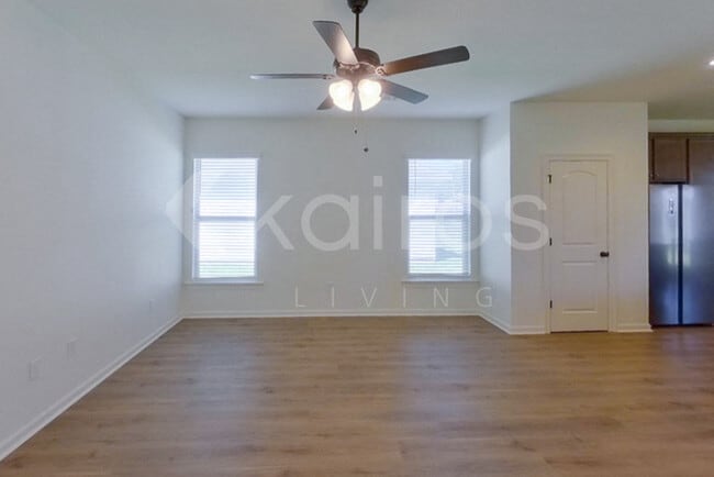 201 Salvat Dr in Lafayette, LA - Building Photo - Building Photo