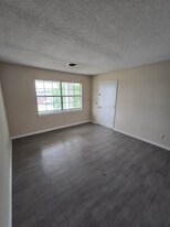 196 Industrial Dr in Reidsville, GA - Building Photo