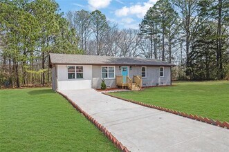 2030 Euclid St in Statham, GA - Building Photo - Building Photo