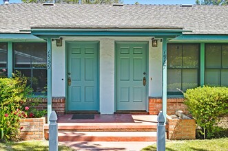 1951 Euclid Ave in Menlo Park, CA - Building Photo - Building Photo