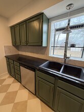 7206 Reeds Rd in Overland Park, KS - Building Photo - Building Photo