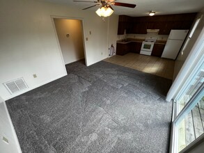 15370 Greenway Rd in Meadowview, VA - Building Photo - Building Photo