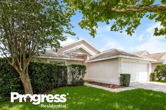 2327 Majestic Eagle Cir in Clermont, FL - Building Photo - Building Photo