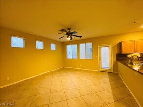 6779 Firewood Dr in Las Vegas, NV - Building Photo - Building Photo