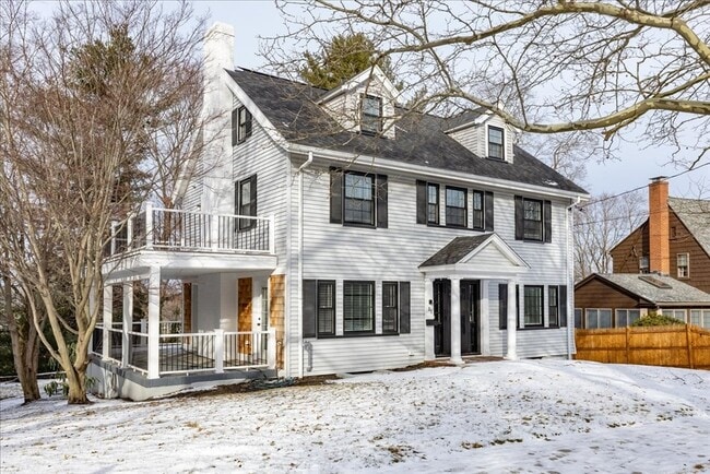 37 Wolcott Rd in Brookline, MA - Building Photo - Building Photo