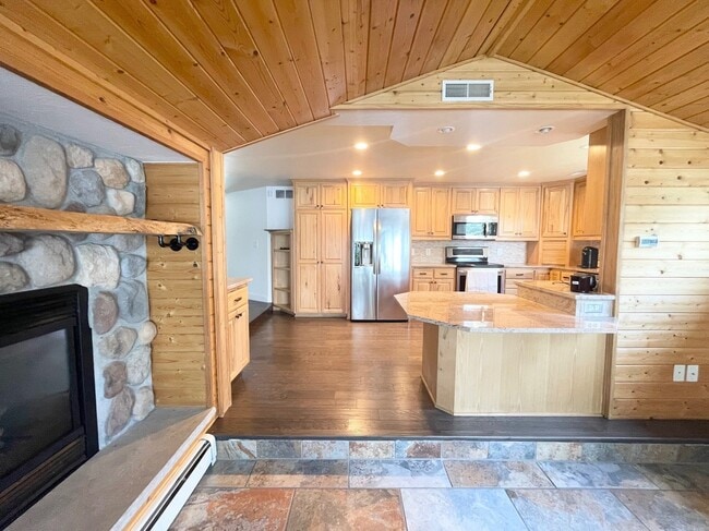 3010 Fairview Rd SW in Prior Lake, MN - Foto de edificio - Building Photo