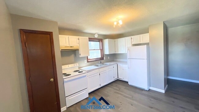65 Wisteria St, Unit 2403 in Springfield, MA - Building Photo - Building Photo