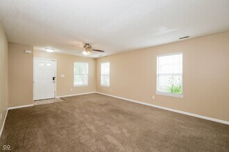 1903 Windy Hl Ln in Indianapolis, IN - Building Photo - Building Photo